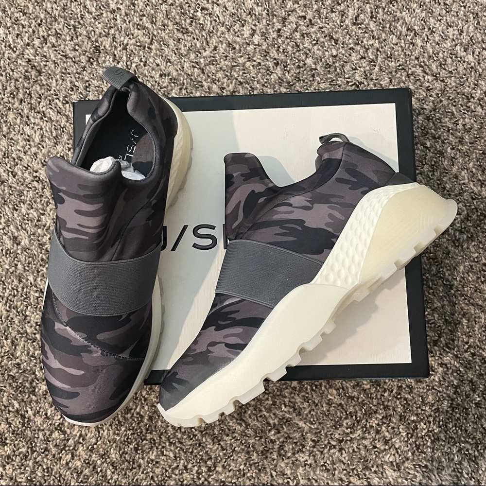 J/Slides Manic Slip On Sneaker